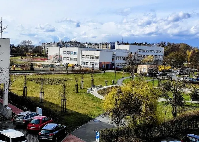 Lovely In A Quiet Area Poznan